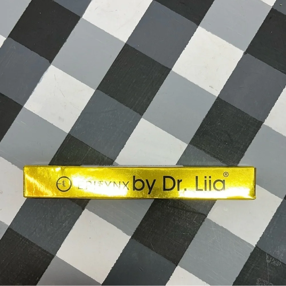 Dr Liia Eye liner Pencil